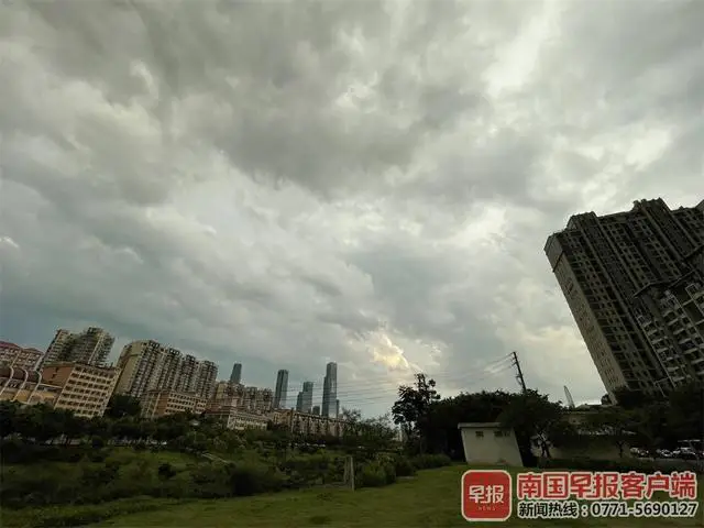 午后阵雨来得猛 广西未来几天雨一直下